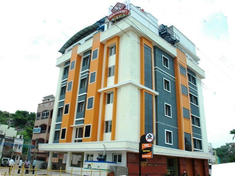 SSR Hotel Srikalahasti Bagian luar foto