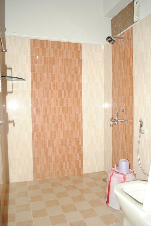 SSR Hotel Srikalahasti Bagian luar foto