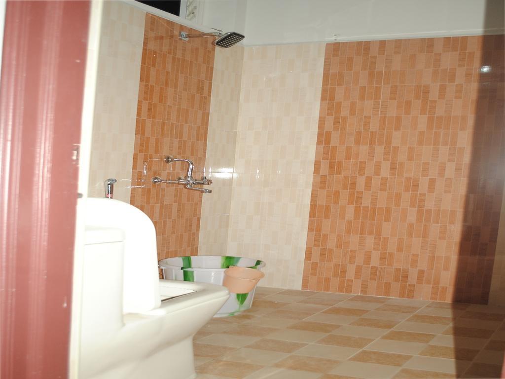 SSR Hotel Srikalahasti Bagian luar foto