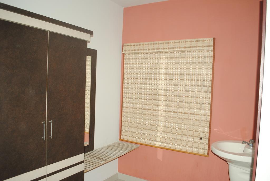SSR Hotel Srikalahasti Bagian luar foto
